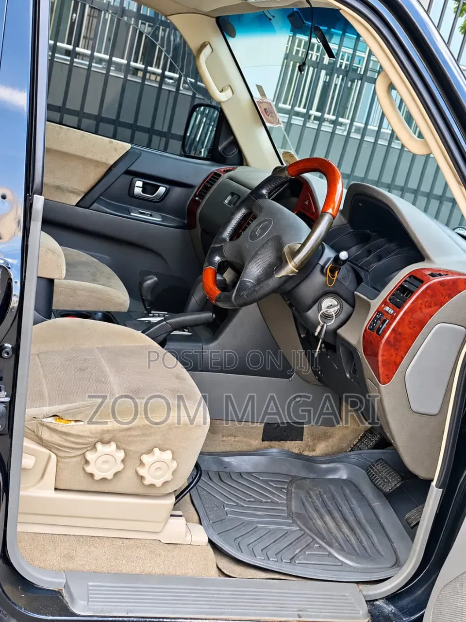 Mitsubishi Pajero 2004 Black