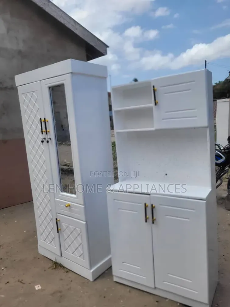 Kabati La Nguo Na Kitchen Cabinet