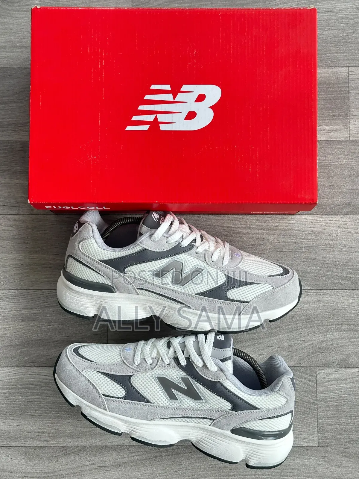 New Balance Sneakers Very Quality