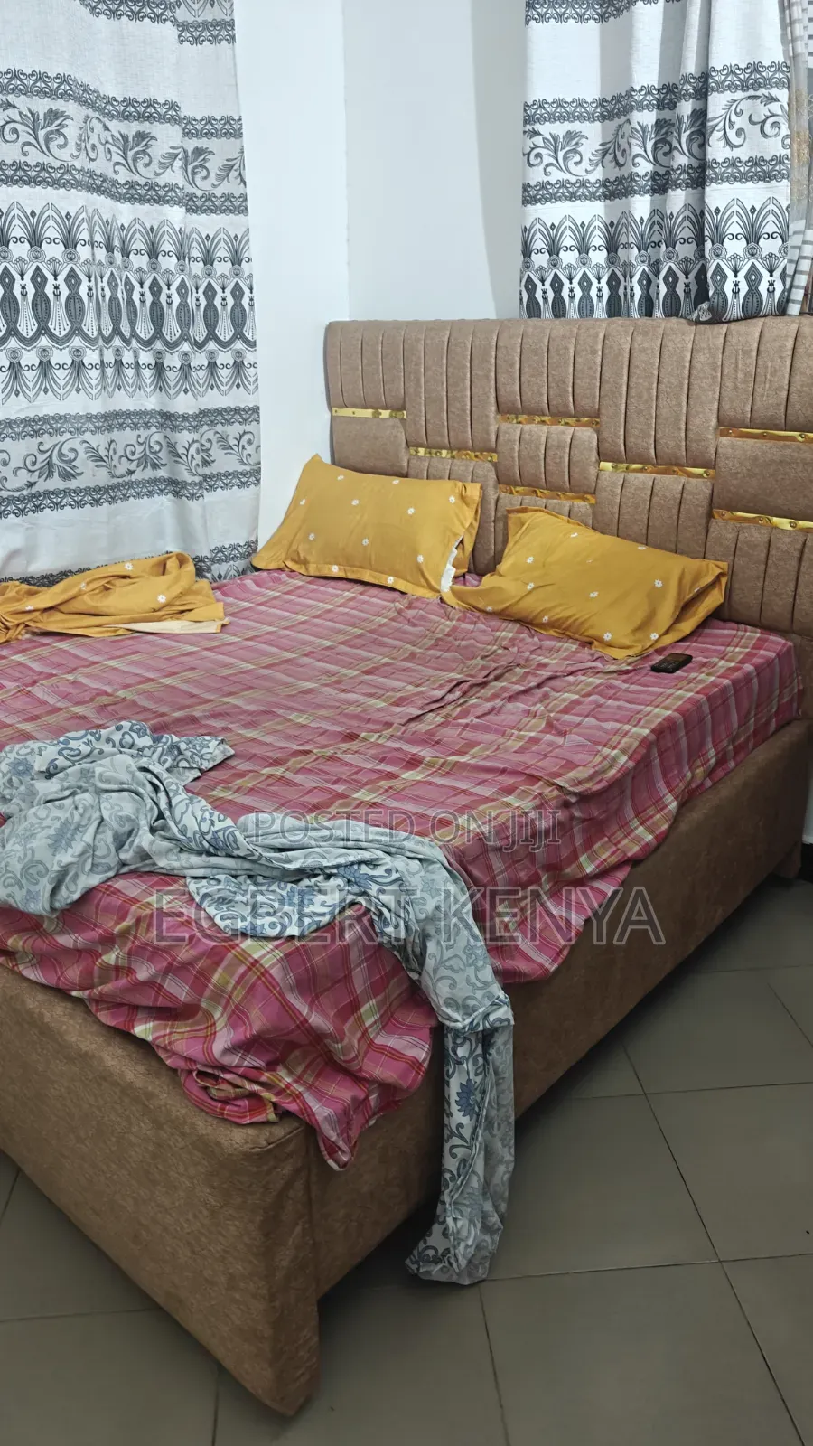 Kitanda Bed Sofa