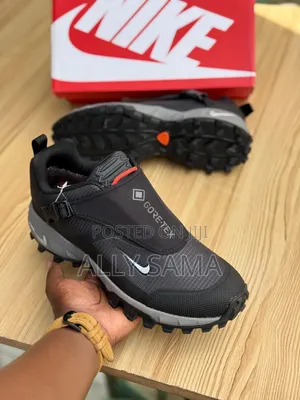Men's Sneakers New Design Waterproof Black