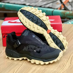 Men's Sneakers New Design Waterproof Black