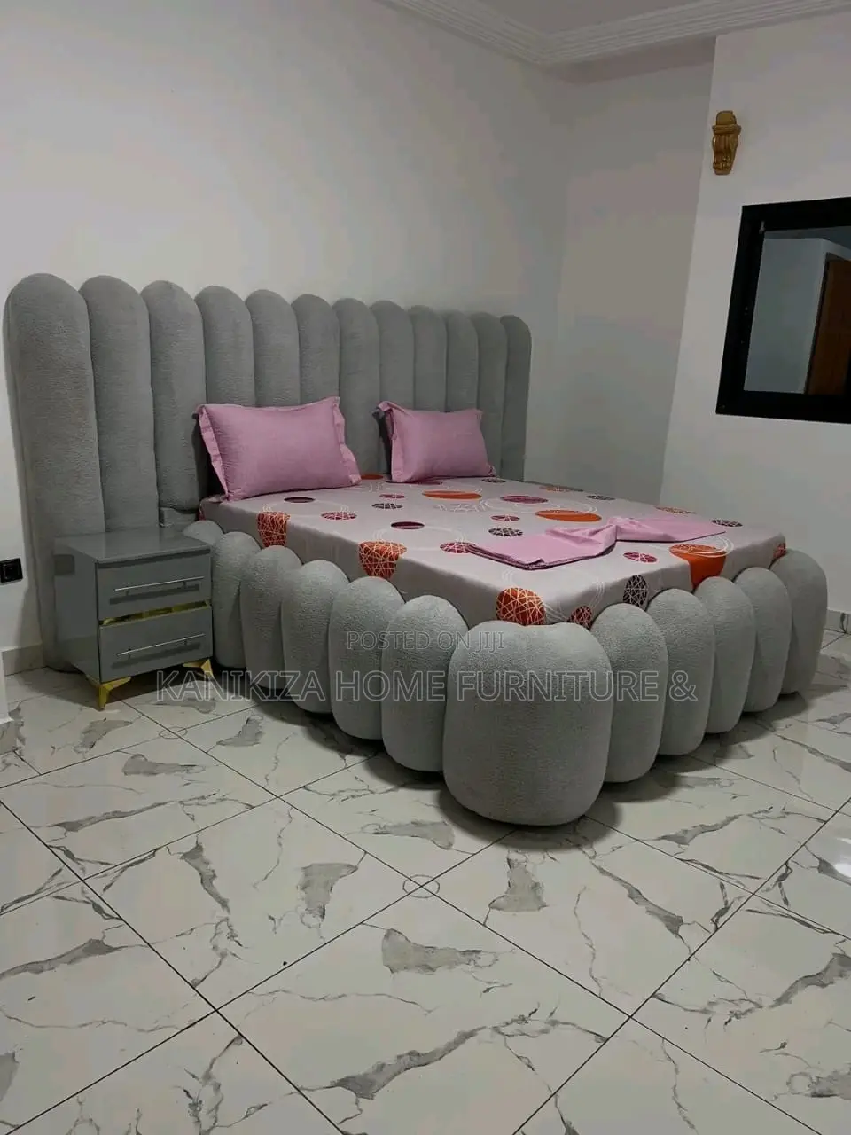 Luxury and Modern Bedsofa Ya 5/6 Na Bedside Zake