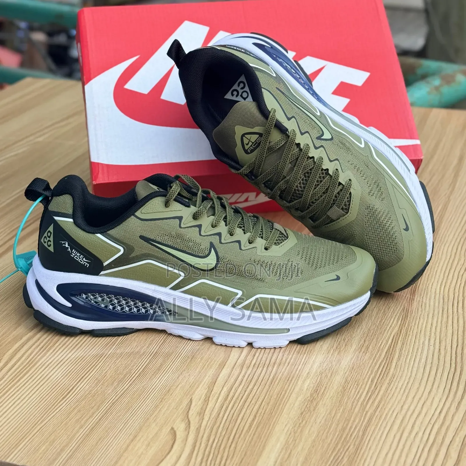 Nike Solute for This Sneakers More Color Quality Is Gire