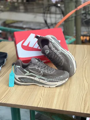 Nike Solute for This Sneakers More Color Quality Is Gire