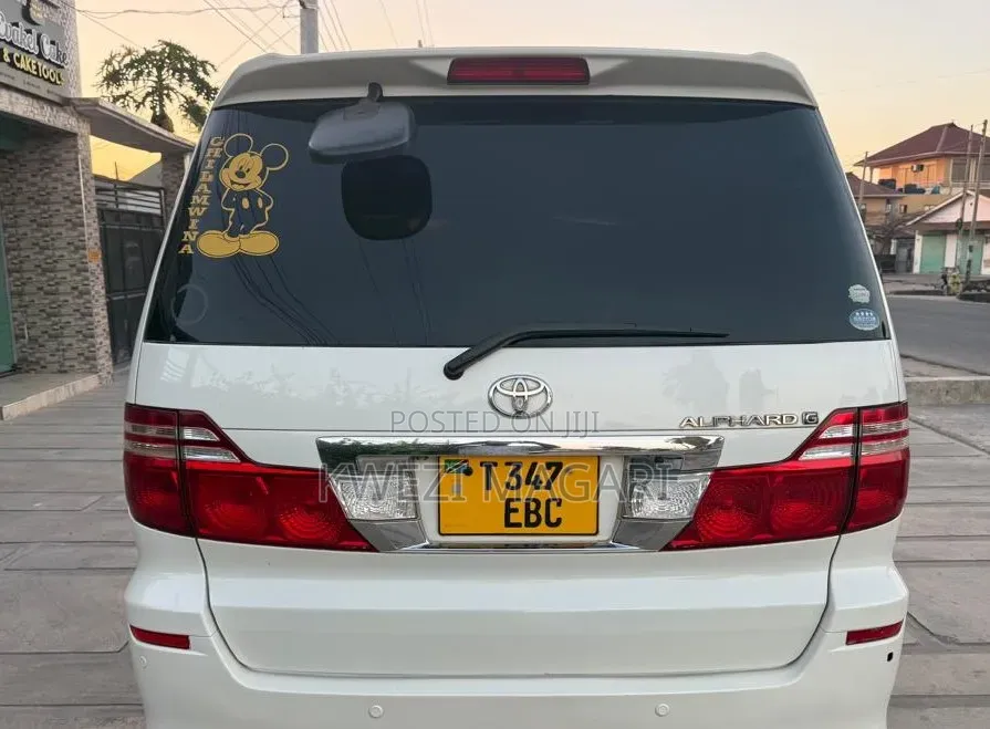 Toyota Alphard 2005 White
