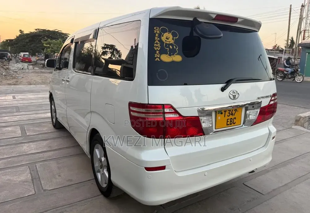Toyota Alphard 2005 White