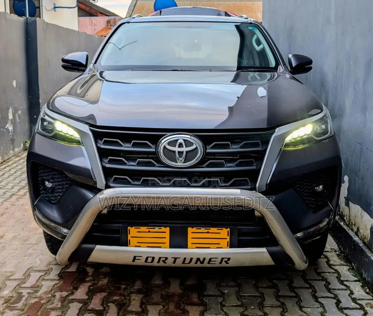 Toyota Fortuner 2.4 D AWD 2022 Burgundy