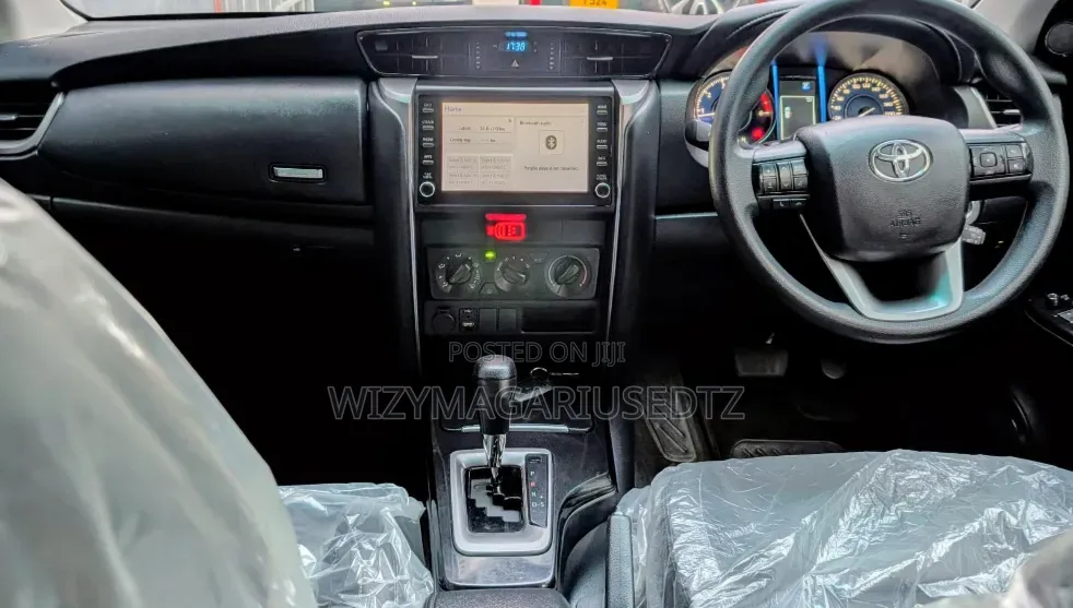 Toyota Fortuner 2.4 D AWD 2022 Burgundy