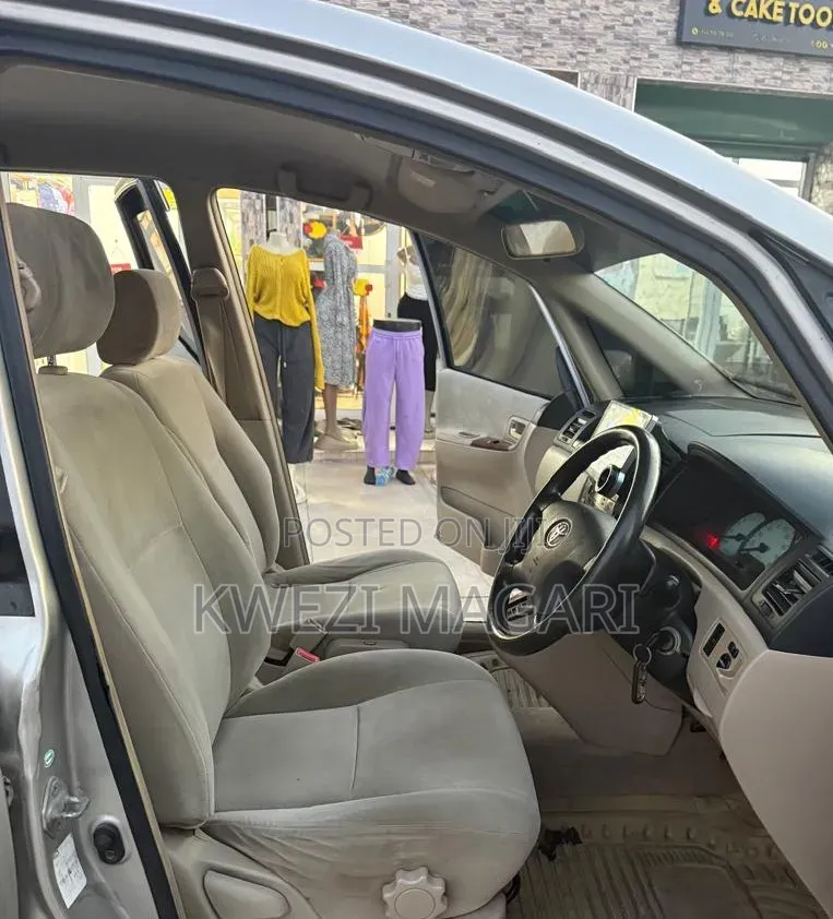 Toyota Corolla Spacio 2002 Silver