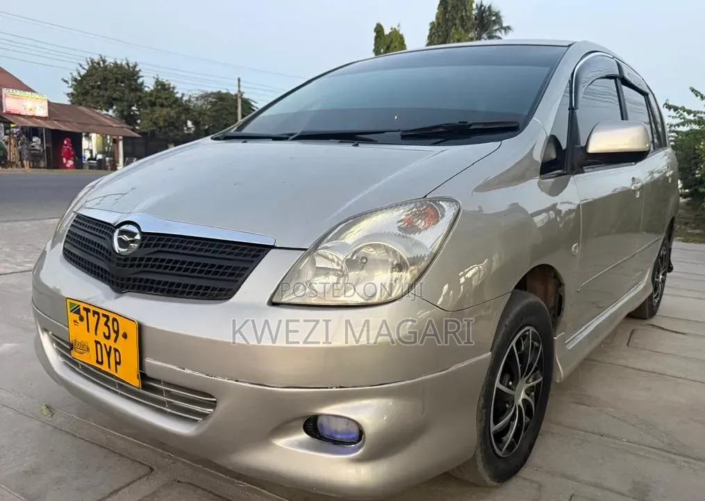 Toyota Corolla Spacio 2002 Silver