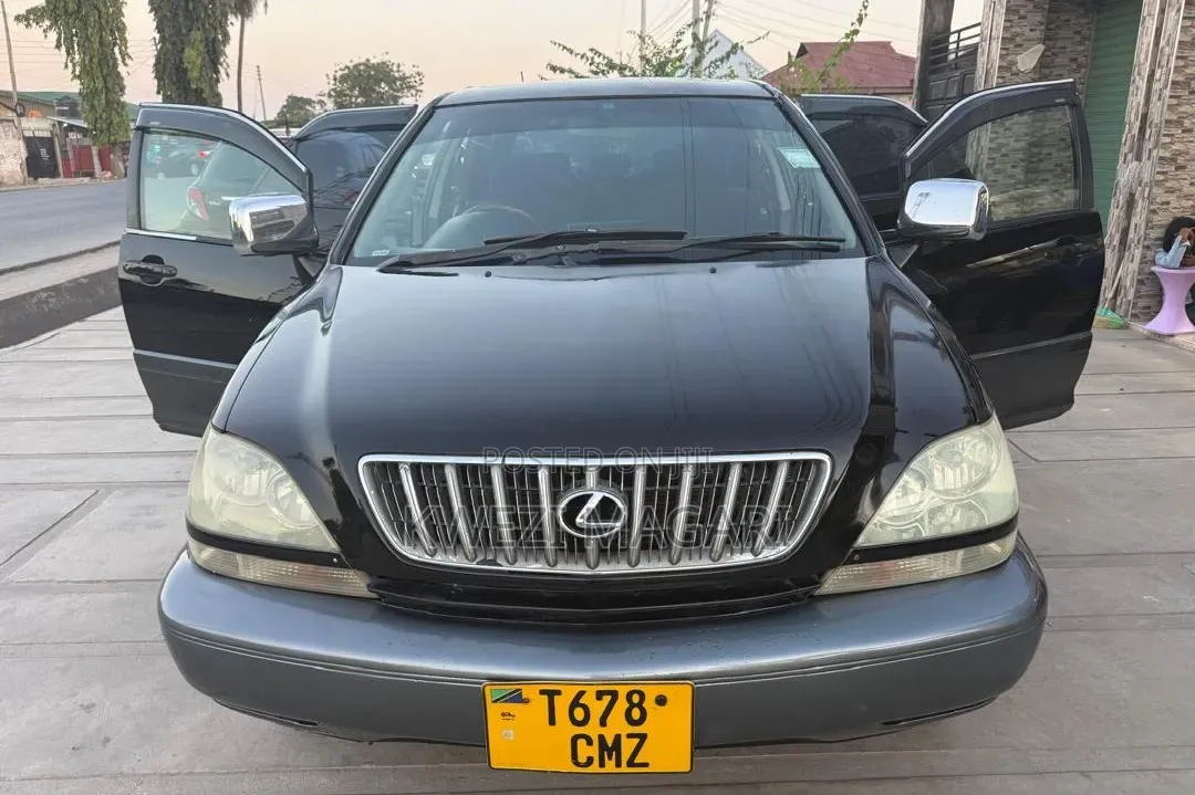 Toyota Harrier 2001 Black