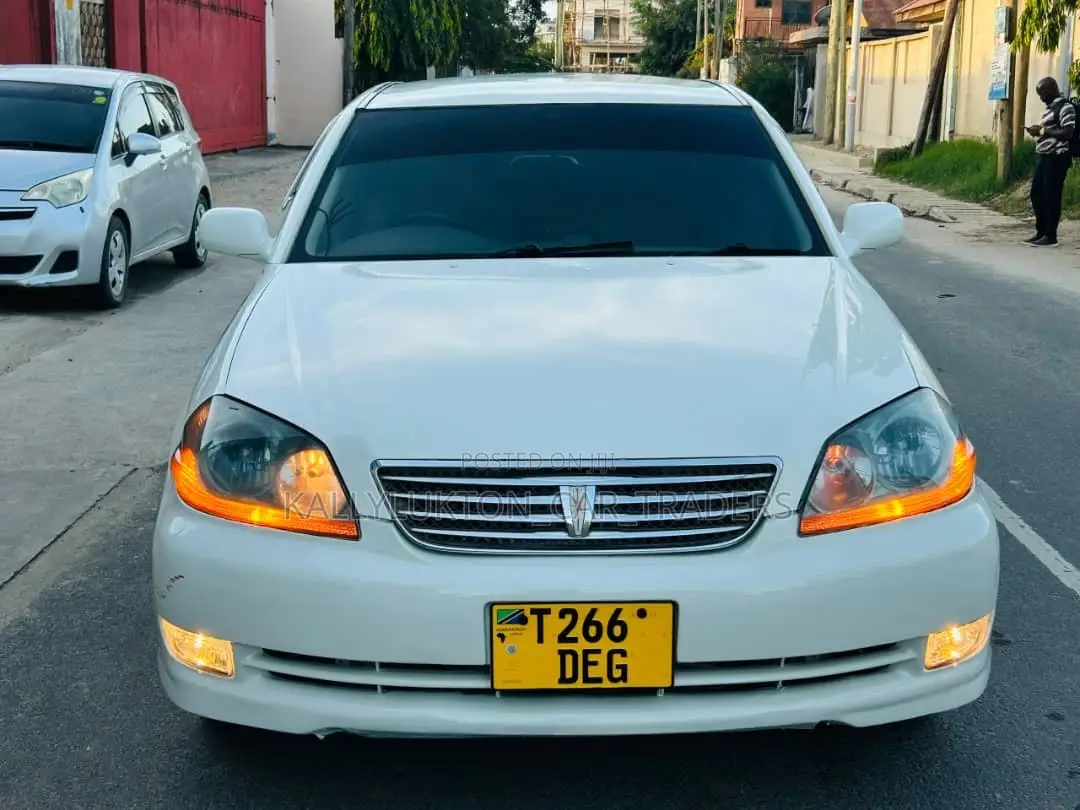 Toyota Mark II 2004 White
