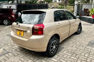 Toyota Corolla RunX 2002 Gold