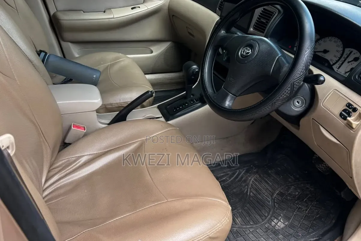 Toyota Corolla RunX 2002 Gold