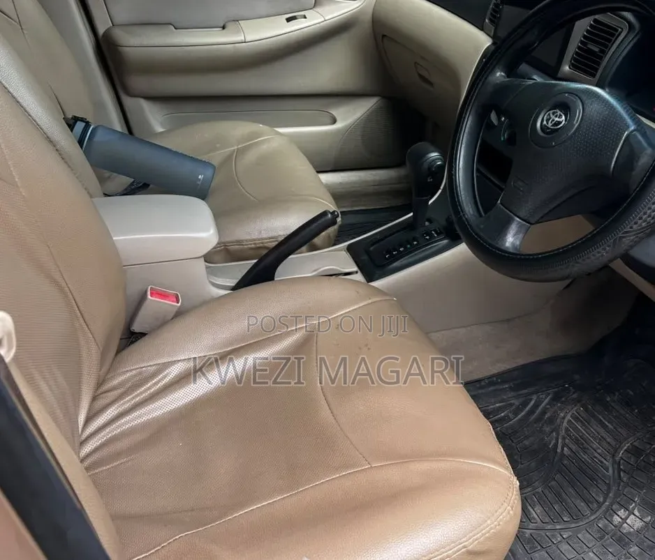 Toyota Corolla RunX 2002 Gold