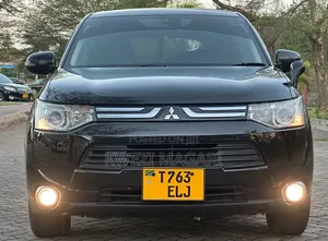 Mitsubishi Outlander 2012 Black