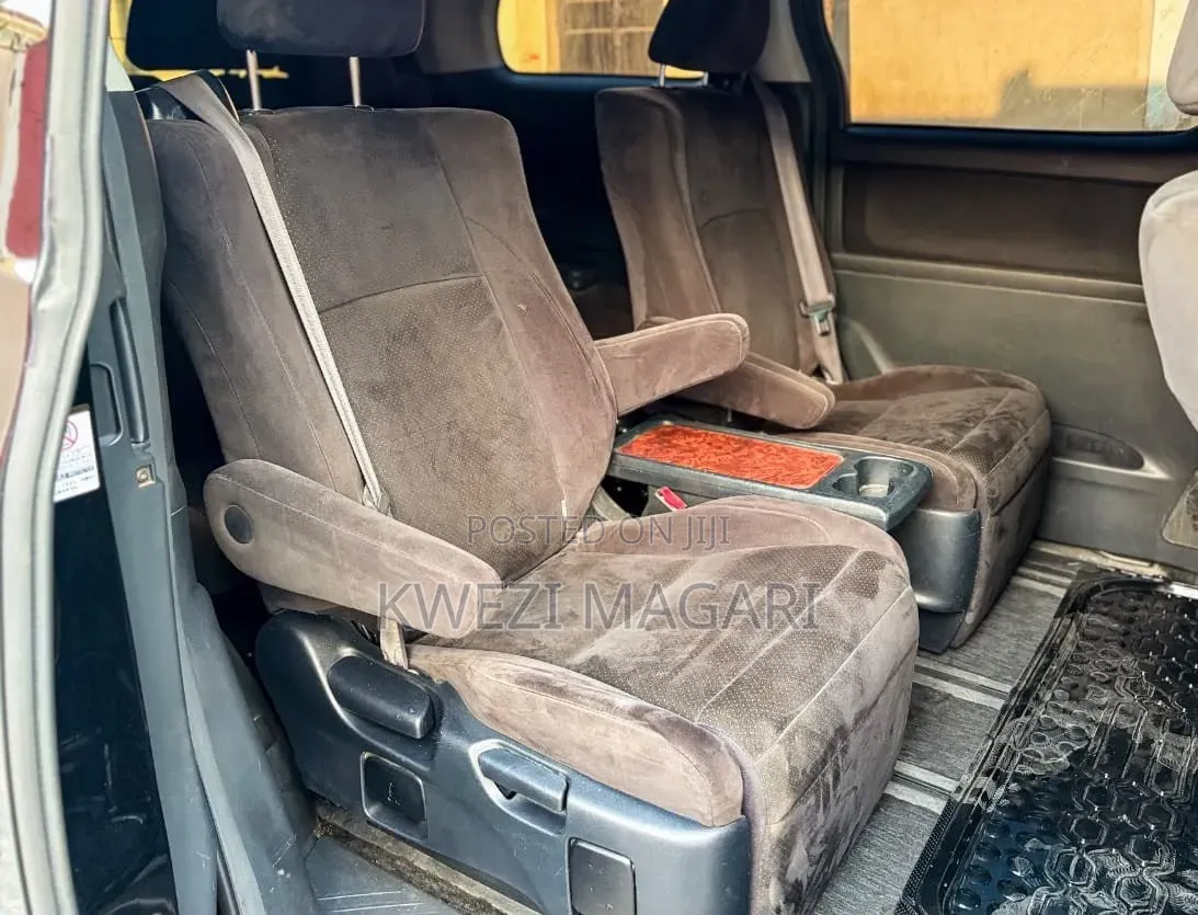Toyota Vellfire 2010 Black