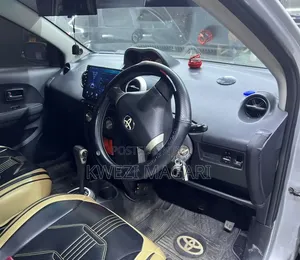 Toyota IST 2005 Silver