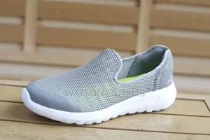 4 Colours 1 Design Sketchers Shoes