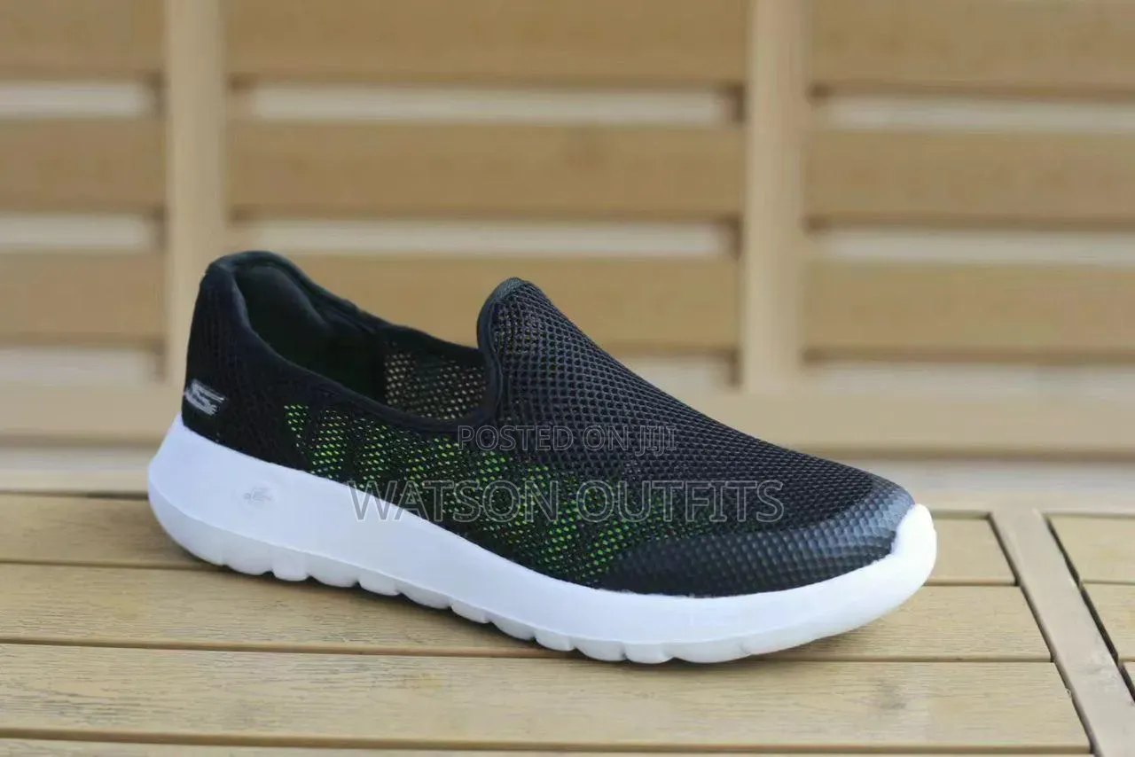 4 Colours 1 Design Sketchers Shoes