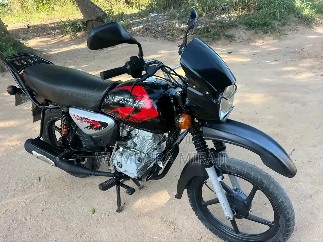 Bajaj Boxer X125 2026 Black