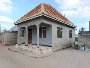 Furnished 6bdrm Block of Flats in Msongola for sale