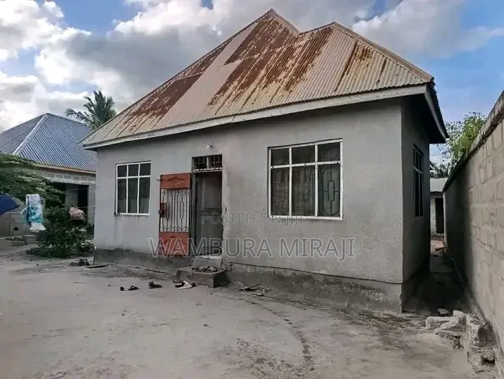 Furnished 6bdrm Block of Flats in Msongola for sale