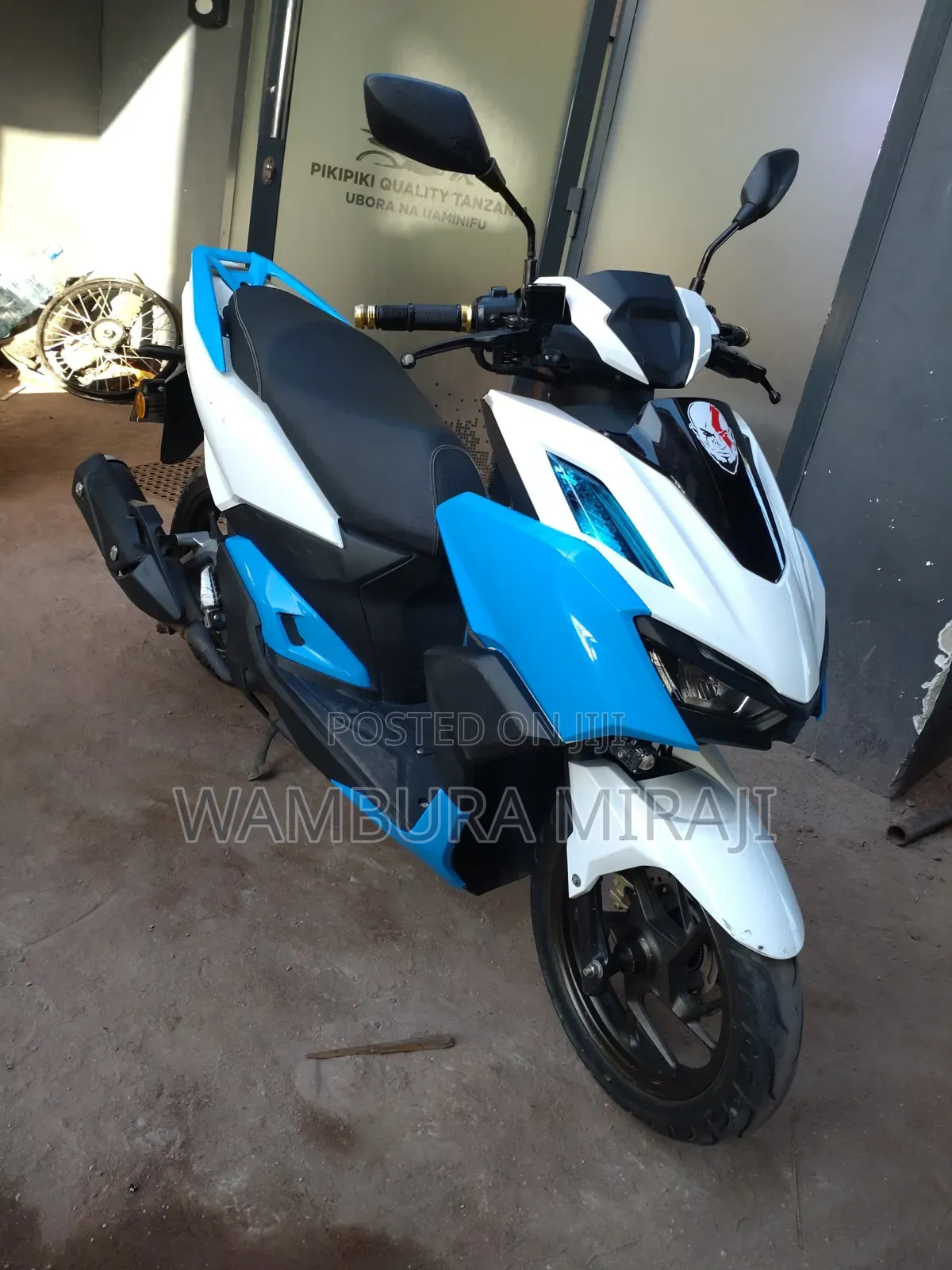 New Honda CB 2026 Brown