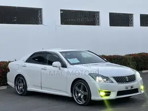Toyota Crown 2012 White