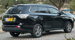 Mitsubishi Outlander 2012 Black