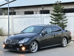 Toyota Crown 2012 Black