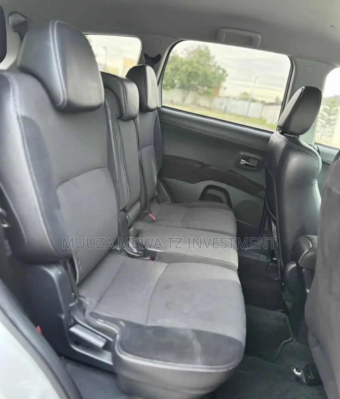 Mitsubishi Outlander 2011 White