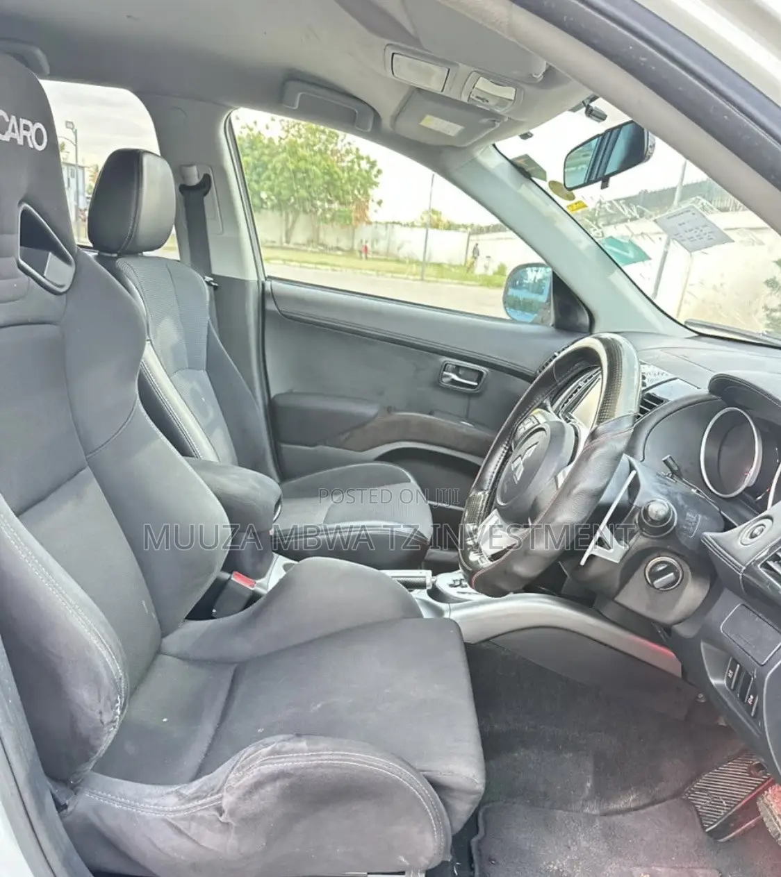 Mitsubishi Outlander 2011 White