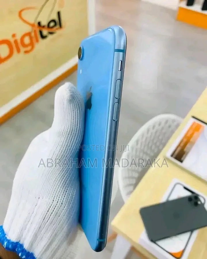 Apple iPhone XR 64 GB