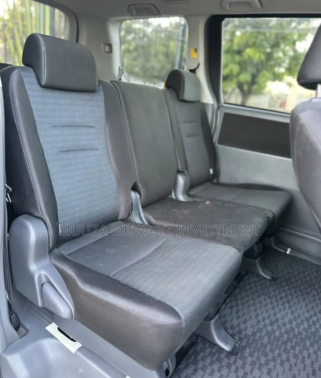 Toyota Noah 2009 White