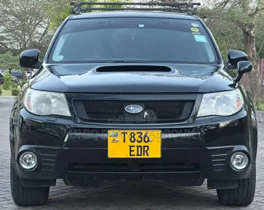 Subaru Forester 2010 Black