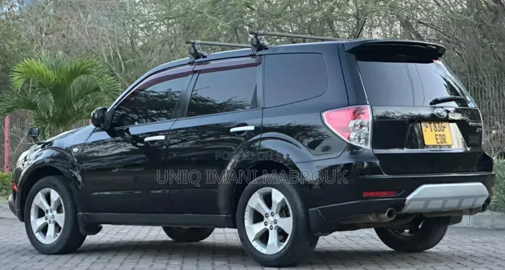 Subaru Forester 2010 Black