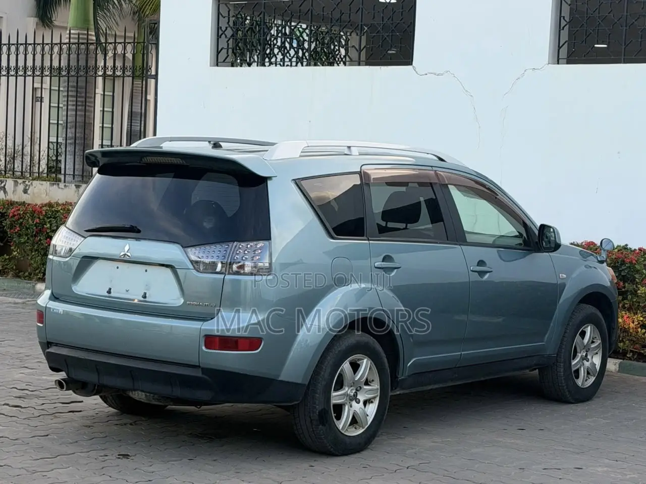 Mitsubishi Outlander 2008 Blue