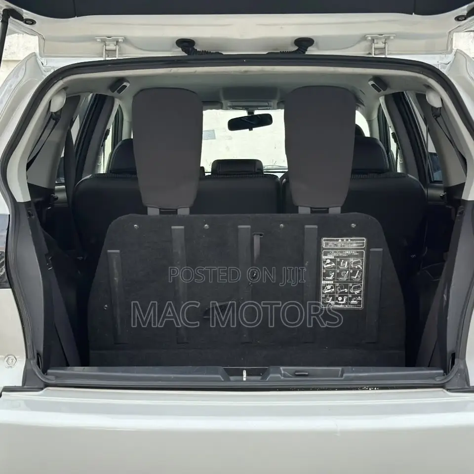 Mitsubishi Outlander 2011 White