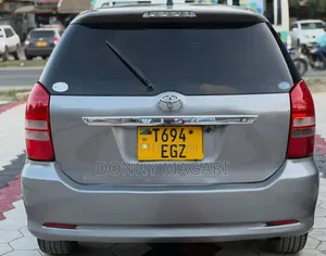 Toyota Wish 2005 Gray