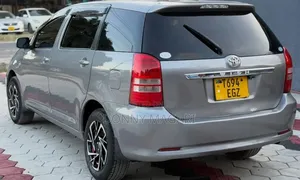 Toyota Wish 2005 Gray