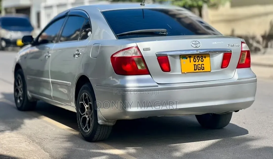 Toyota Premio 2002 Silver