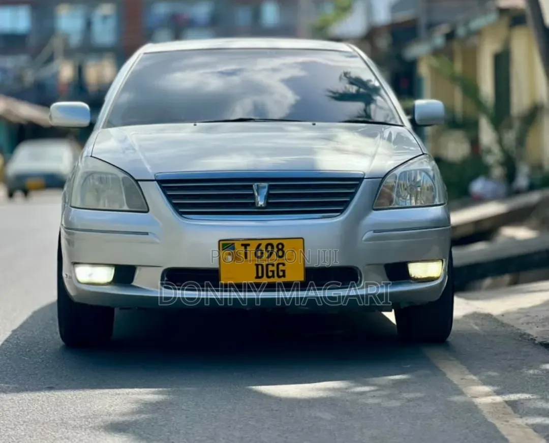 Toyota Premio 2002 Silver