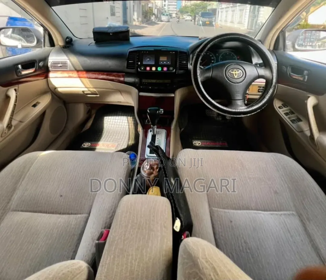 Toyota Premio 2002 Silver
