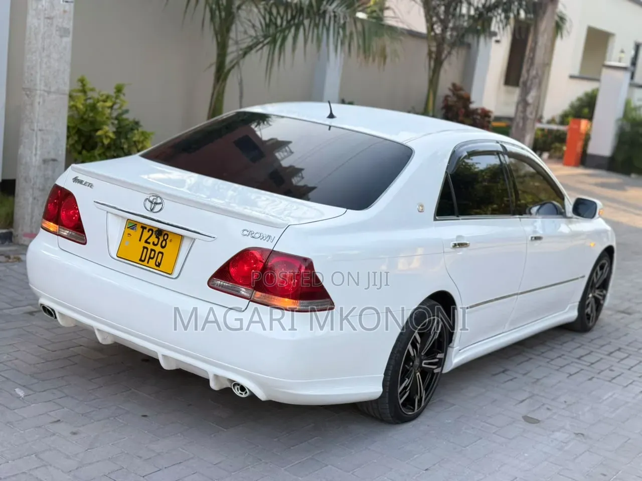 Toyota Crown Royale 2005 White