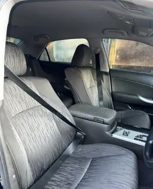 Toyota Crown 2011 Black
