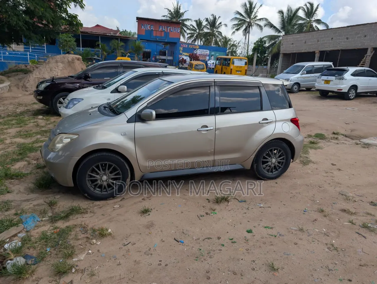 Toyota IST 2004 Silver