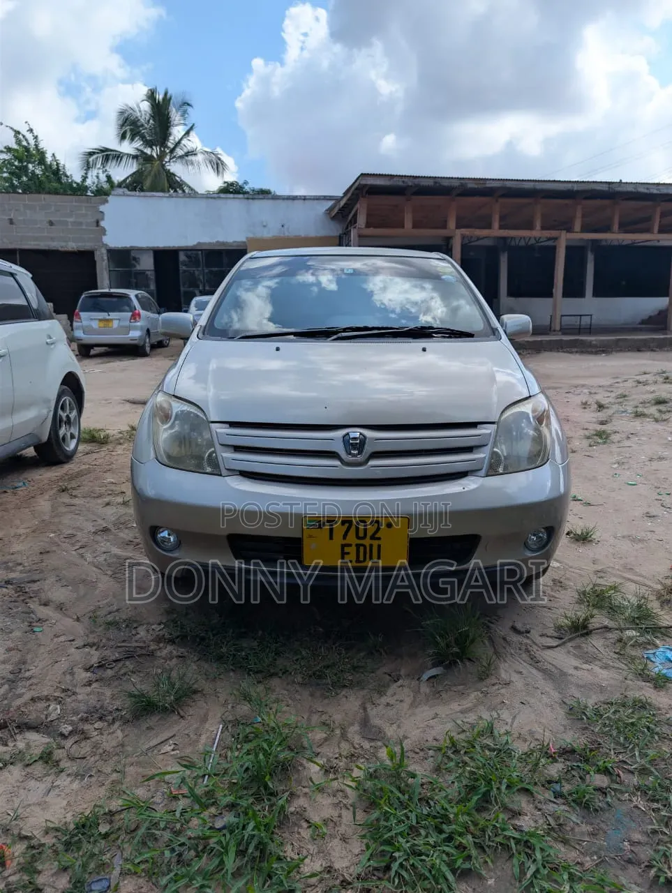 Toyota IST 2004 Silver