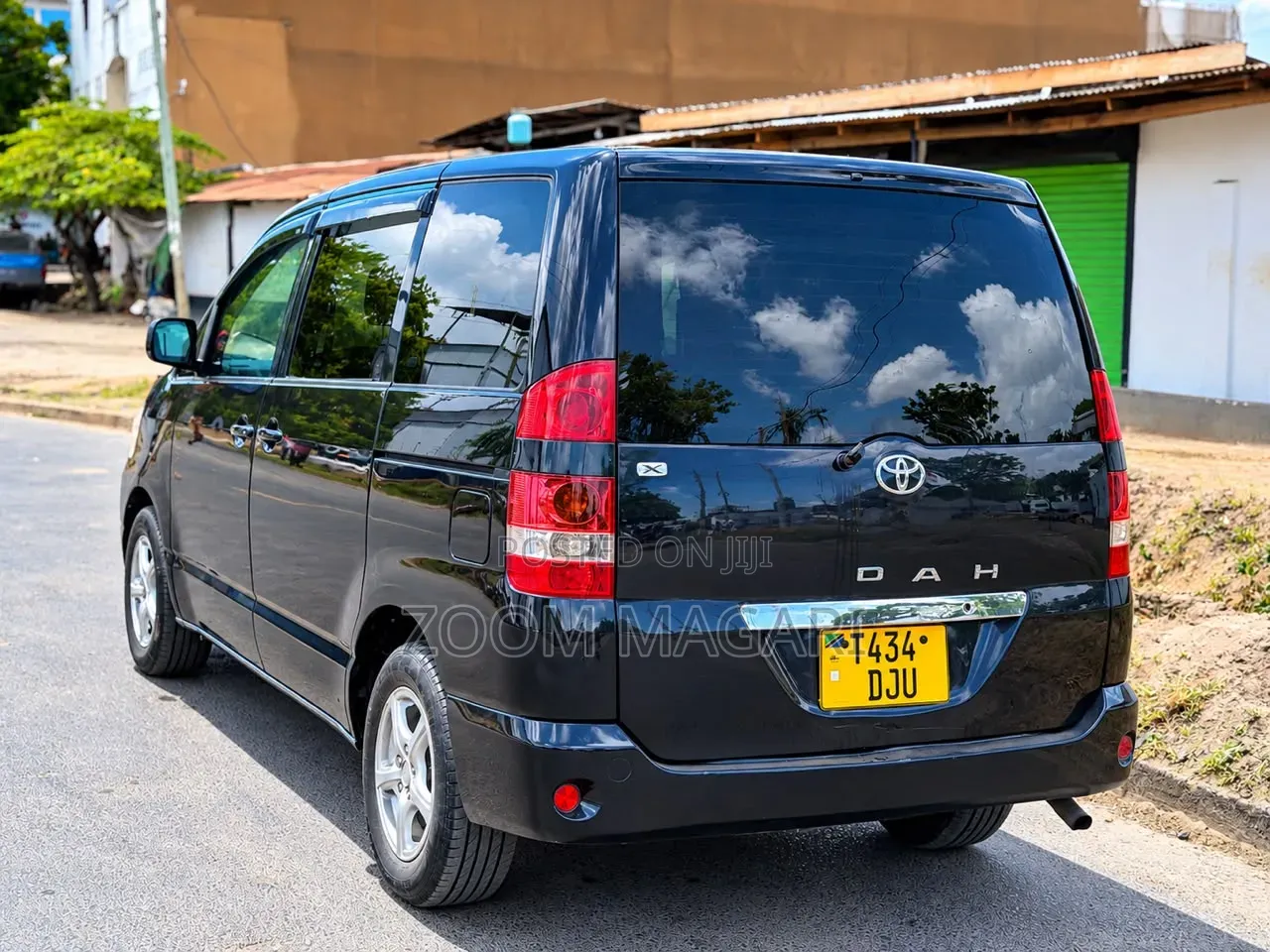 Toyota Noah 2005 Black